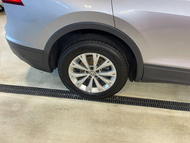 Used 2019 Volkswagen Tiguan S w/ 3rd Row Seat Package image 8