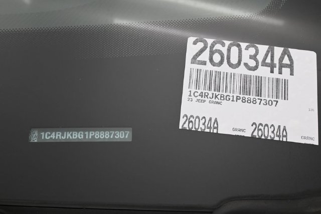 Used 2023 Jeep Grand Cherokee L Limited w/ Luxury Tech Group II AWD/4WD image 23