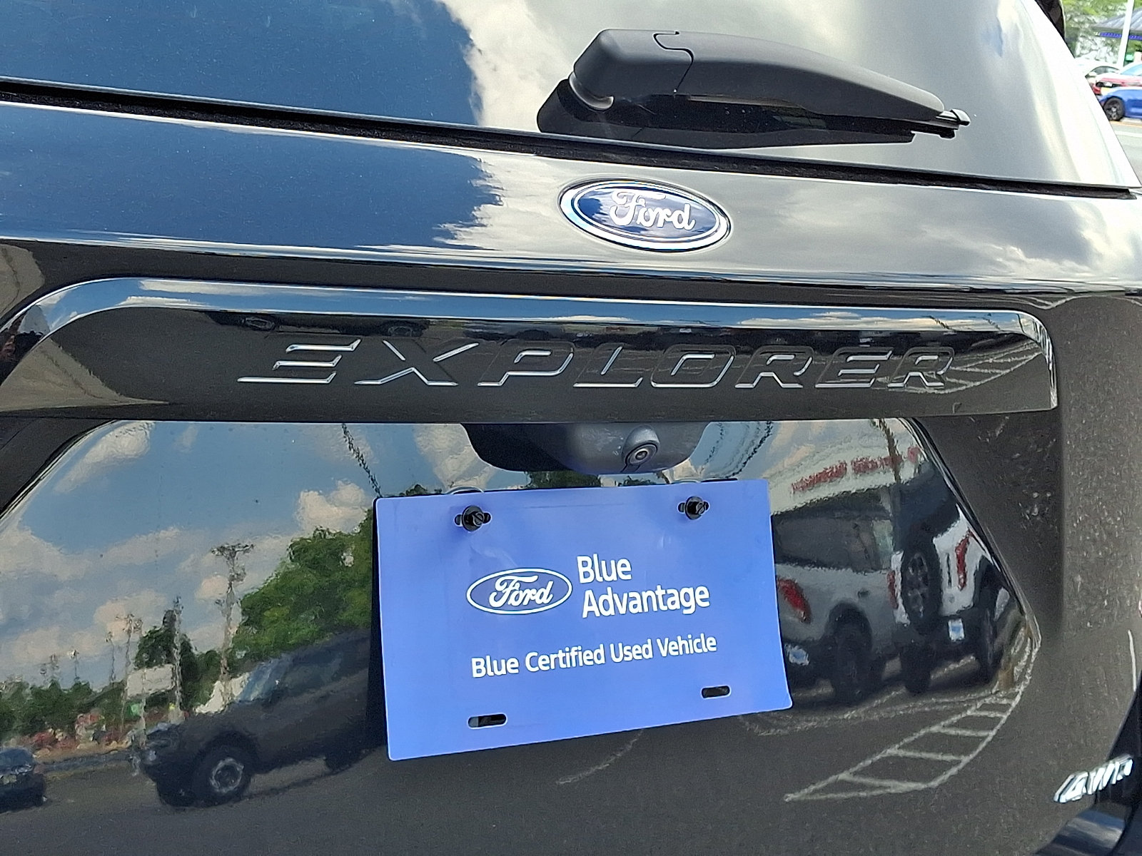 Used 2024 Ford Explorer ST-Line w/ Class IV Trailer Tow Package AWD/4WD image 30