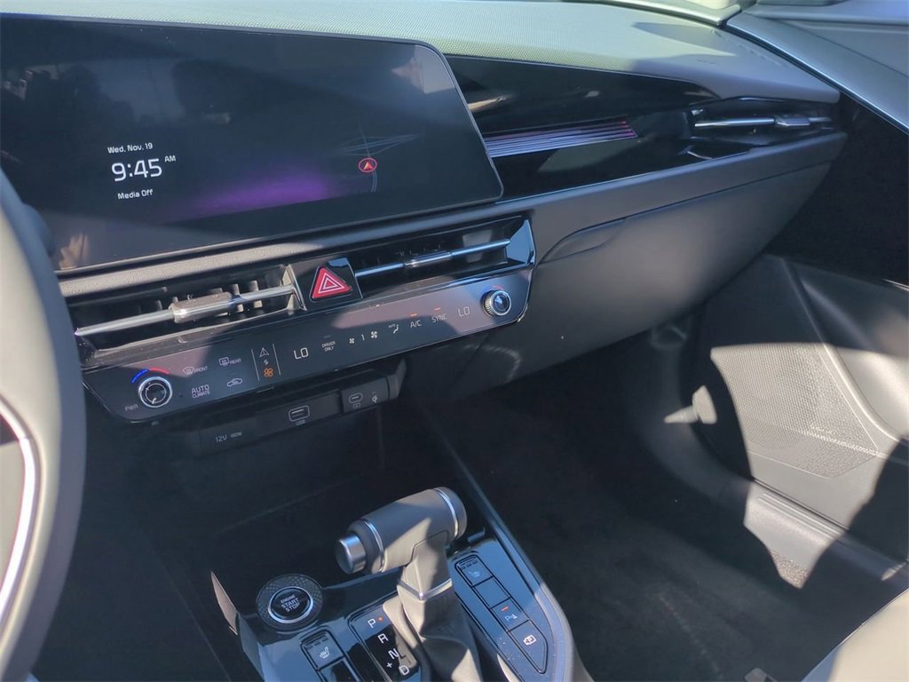 New 2026 Kia Niro EX image 12