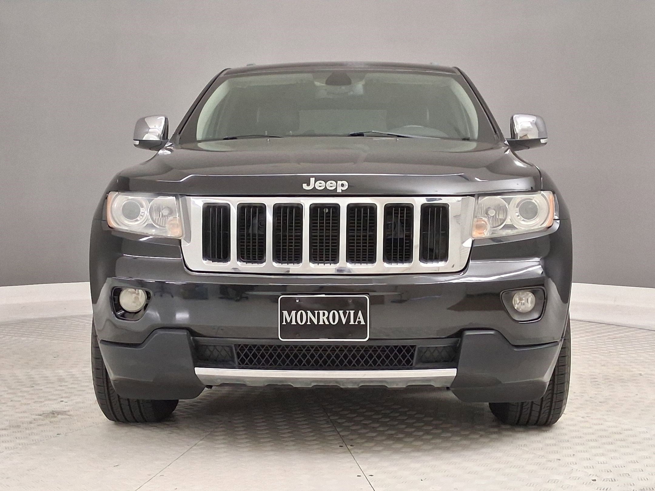 Used 2011 Jeep Grand Cherokee Limited RWD image 4