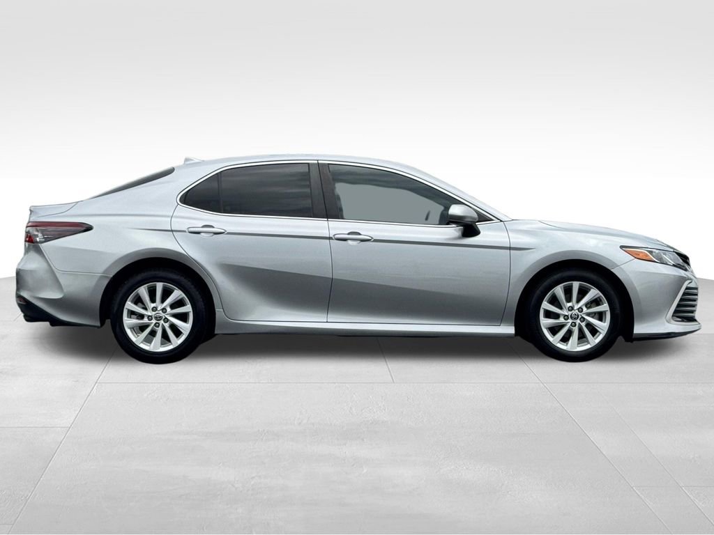 Used 2023 Toyota Camry LE FWD image 8