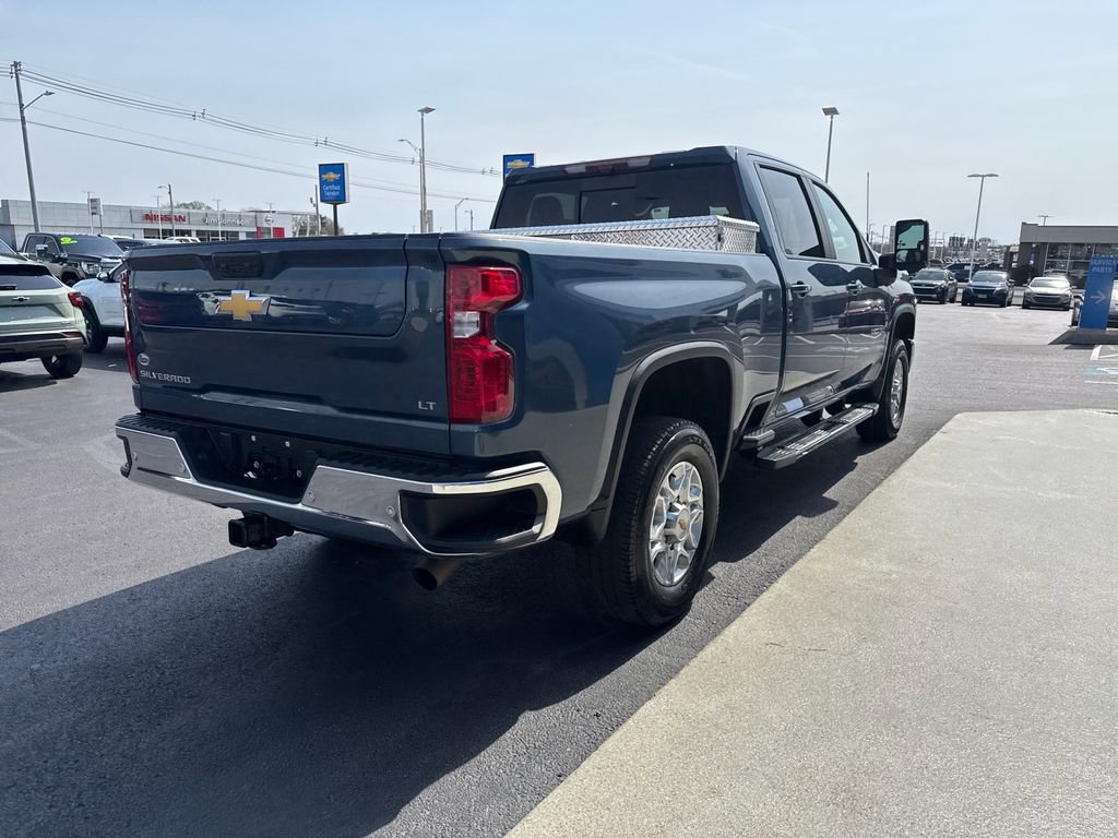 Used 2025 Chevrolet Silverado 2500 LT w/ Safety Package AWD/4WD image 6