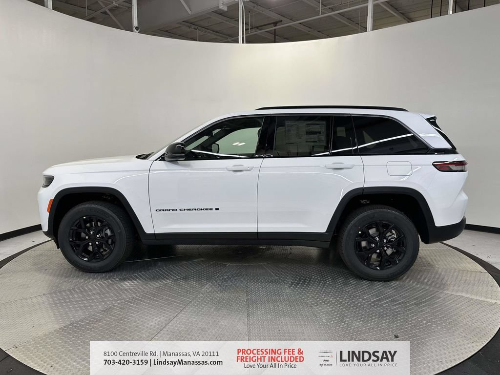 New 2026 Jeep Grand Cherokee Altitude AWD/4WD image 5