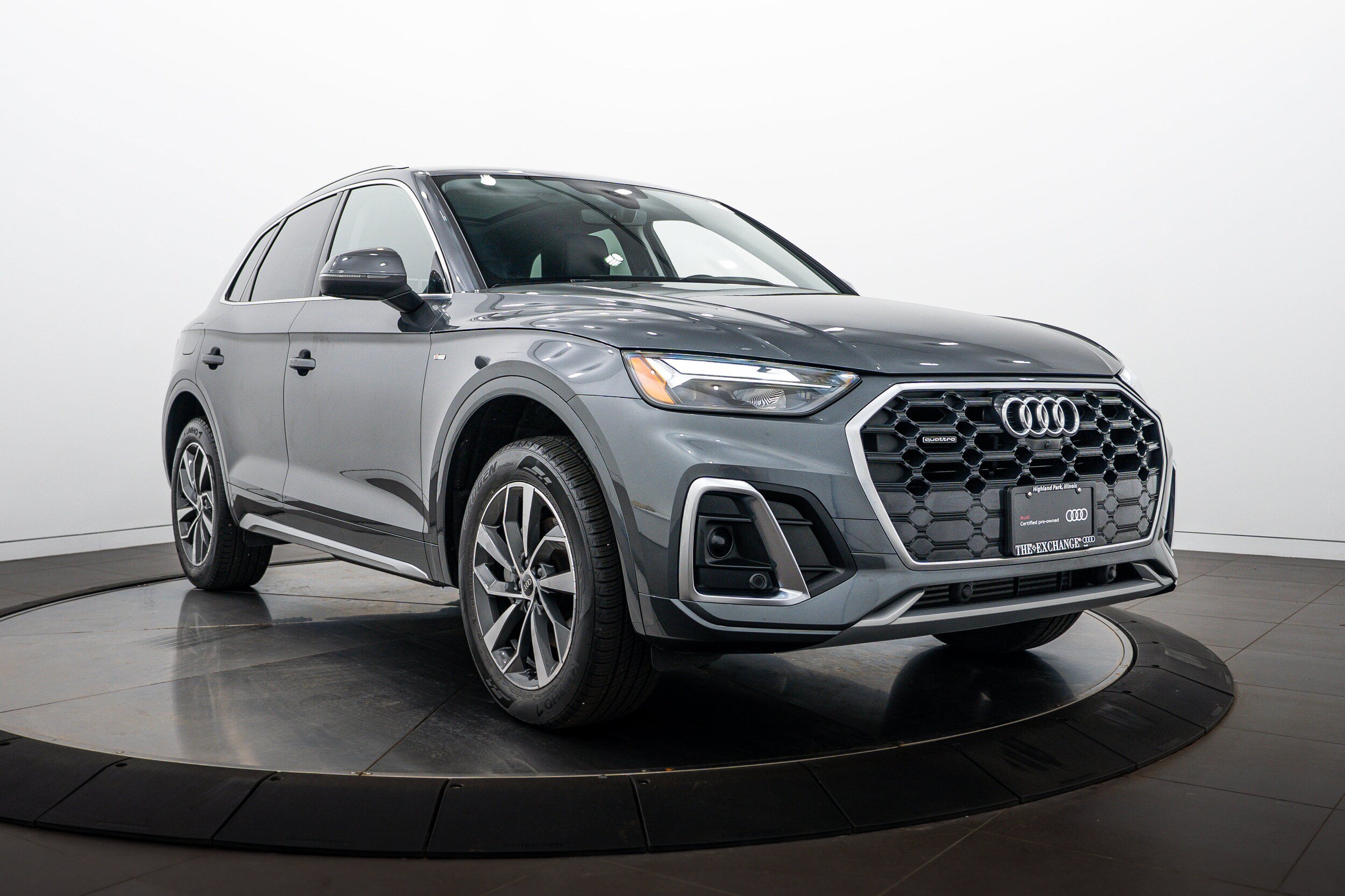 Certified 2024 Audi Q5 2.0T Premium Plus AWD/4WD image 2