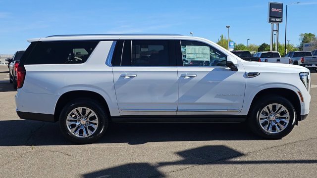 New 2026 GMC Yukon XL Denali w/ Sun & Power Step Package AWD/4WD image 11