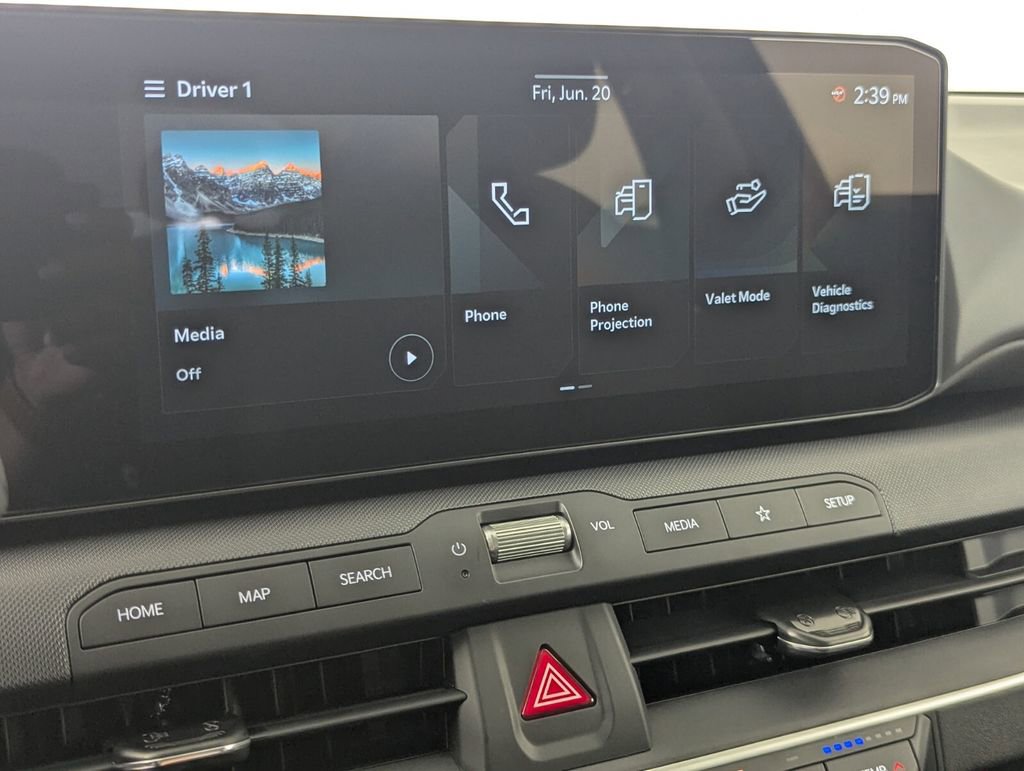 New 2025 Kia K4 FWD image 17