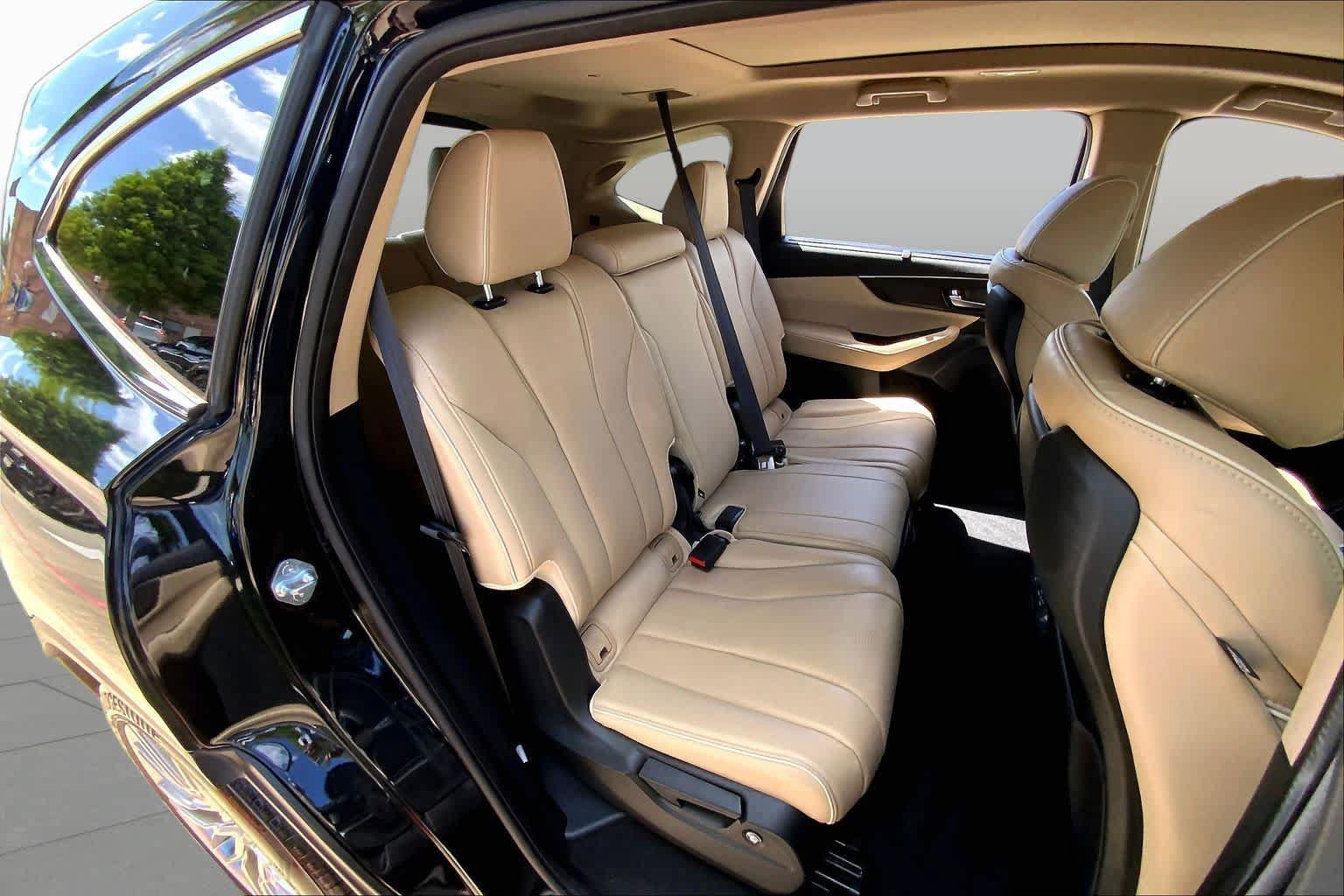 Used 2023 Acura MDX SH-AWD w/ Advance Package image 21