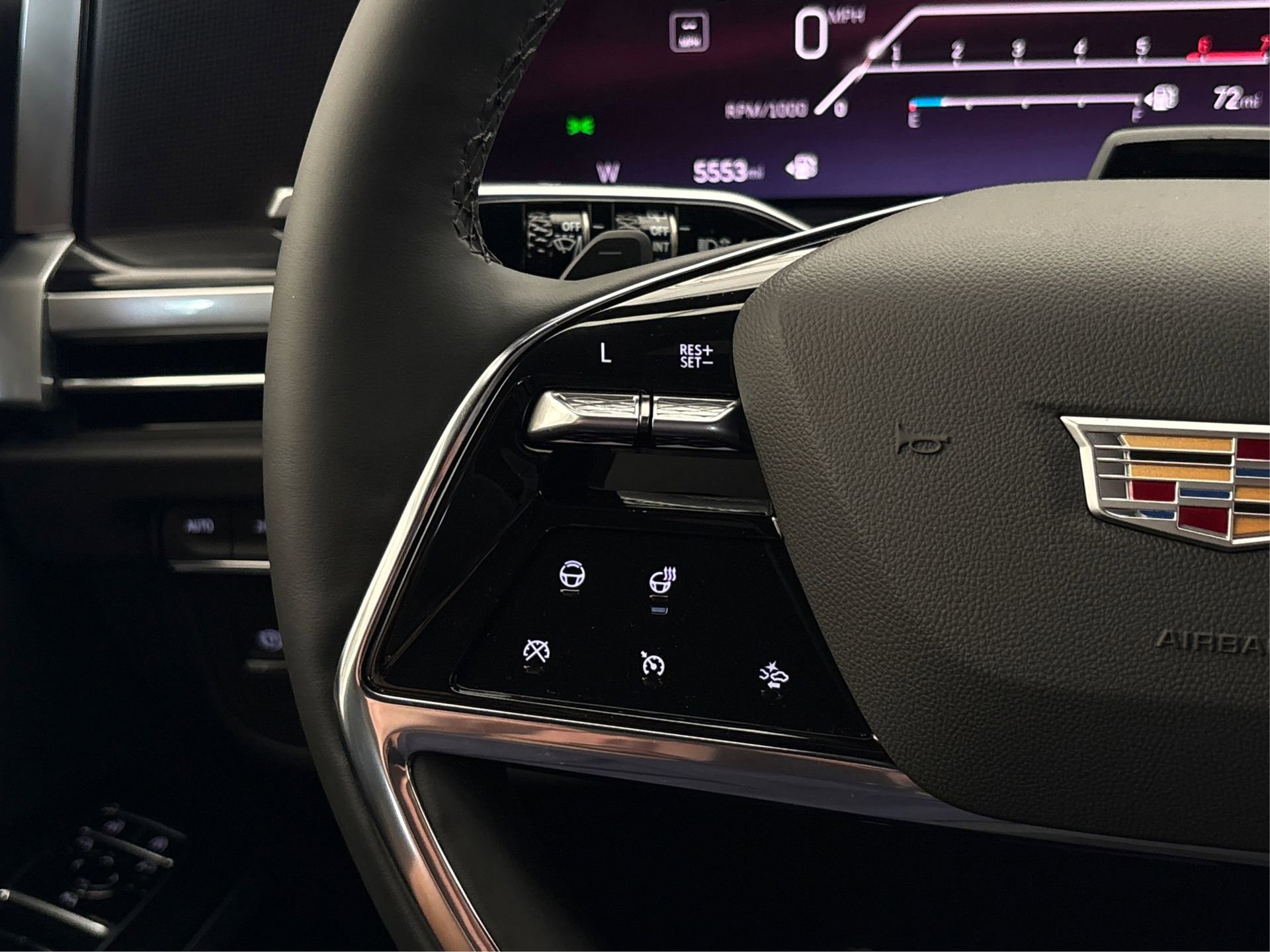 Certified 2026 Cadillac Escalade ESV Sport w/ LPO, ONYX Package image 28