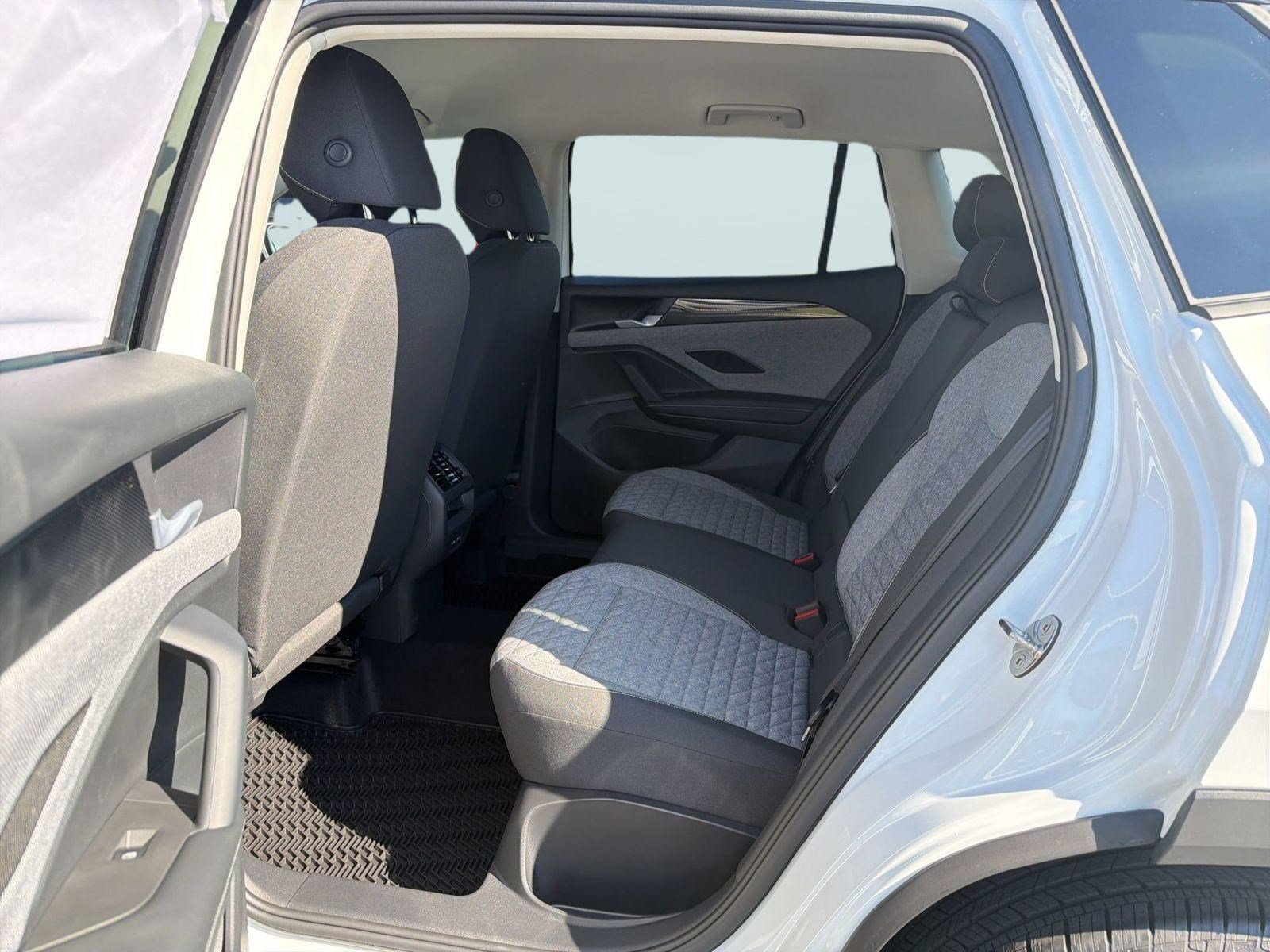 Certified 2026 Volkswagen Tiguan S FWD image 20