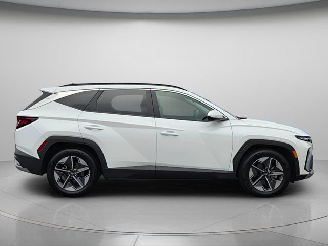 Certified 2025 Hyundai Tucson SEL FWD image 8