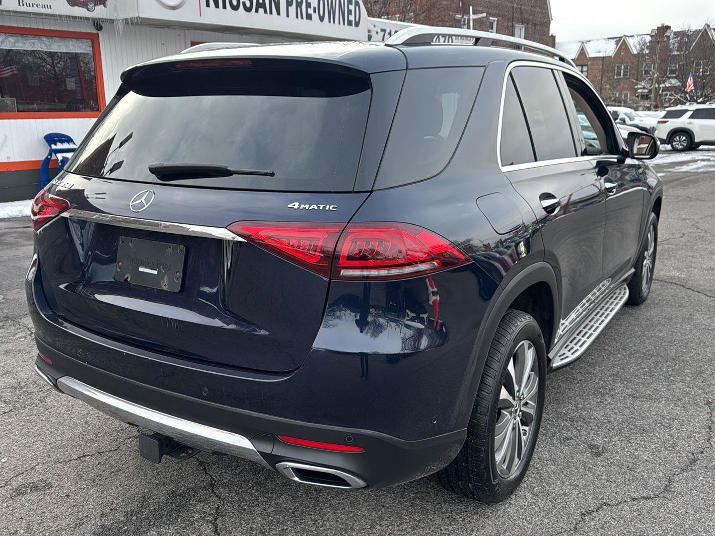 Used 2020 Mercedes-Benz GLE 350 4MATIC w/ 3rd Row Seat Package image 10