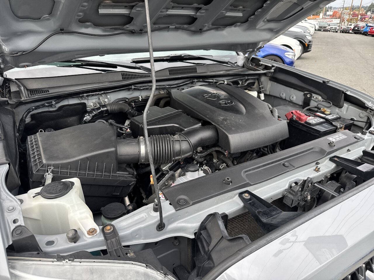 Used 2019 Toyota Tacoma TRD Sport AWD/4WD image 14