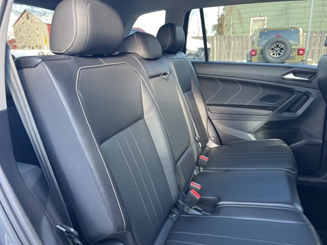 Used 2024 Volkswagen Tiguan SE image 15