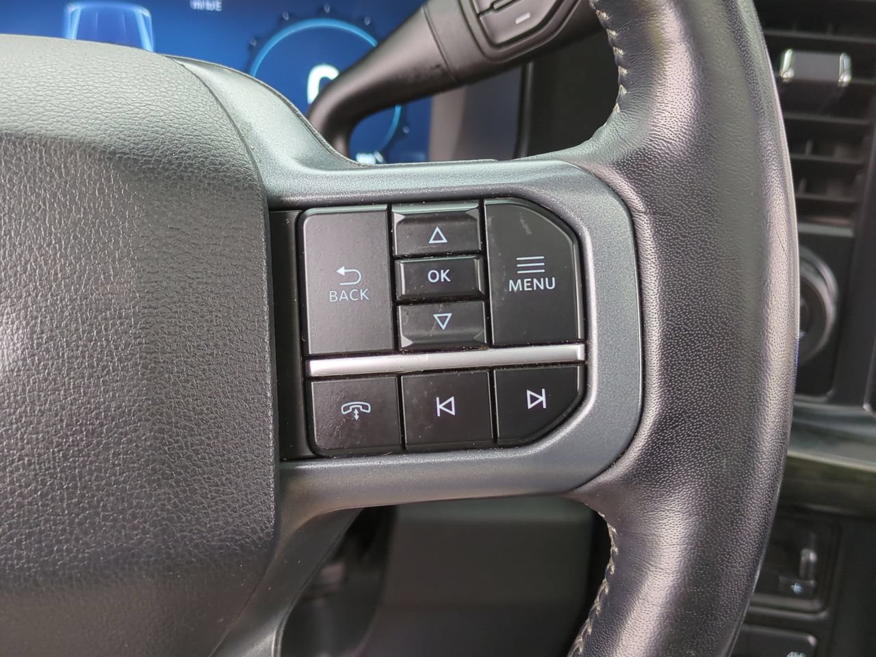 Used 2024 Ford F250 Lariat w/ Lariat Ultimate Package AWD/4WD image 25
