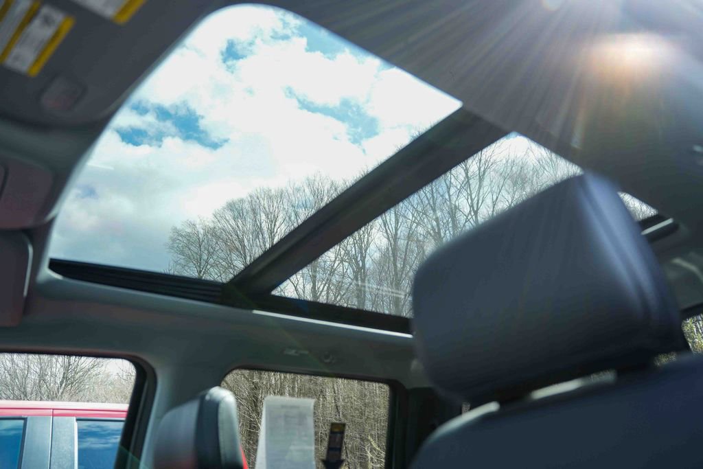 Used 2023 Ford F150 Lariat w/ Max Trailer Tow Package AWD/4WD image 39