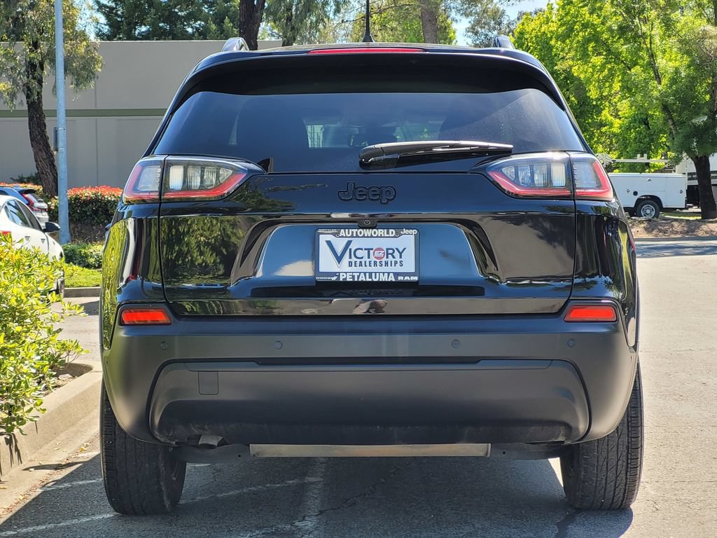 Used 2023 Jeep Cherokee Altitude Lux AWD/4WD image 5