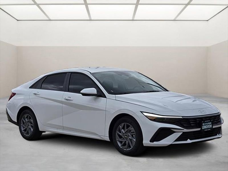 New 2026 Hyundai Elantra Blue FWD video 1