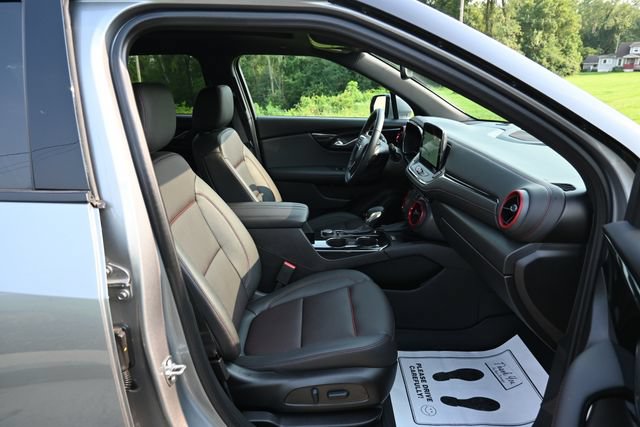 Used 2024 Chevrolet Blazer RS w/ Enhanced Convenience Package AWD/4WD image 19
