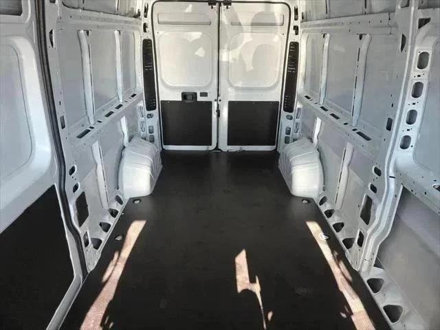 New 2026 RAM ProMaster 2500 w/ Convenience Group FWD image 9