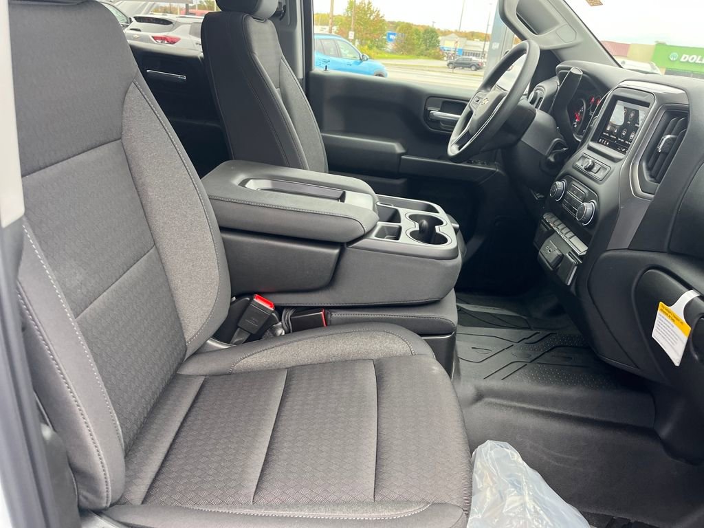 New 2026 Chevrolet Silverado 1500 Custom w/ Turbomax Blackout Package image 27