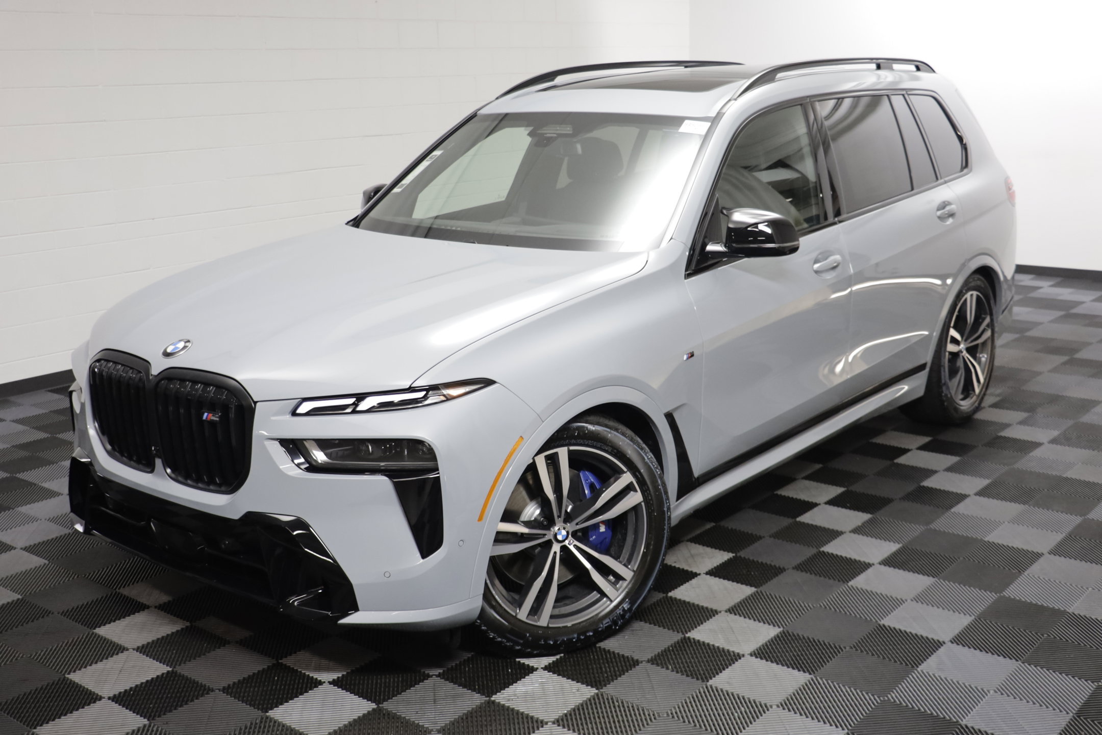 New 2027 BMW X7 M60i AWD/4WD image 2