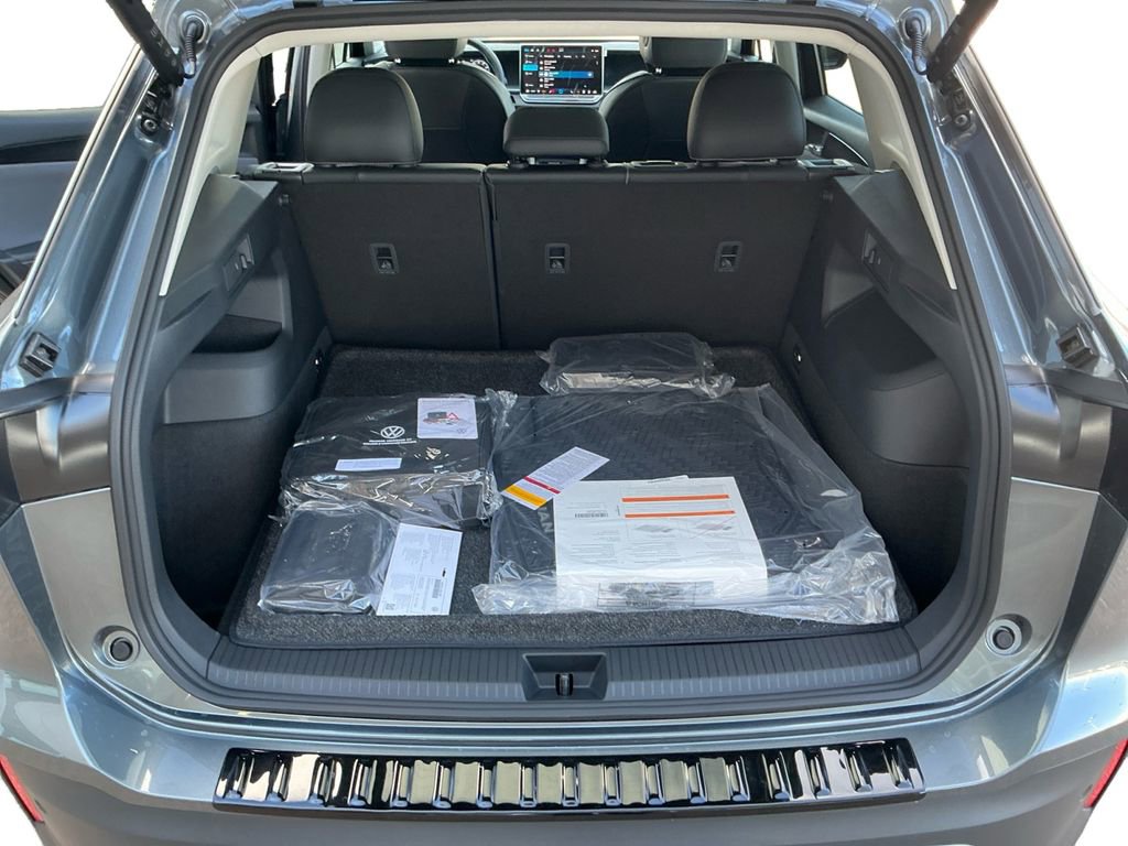 New 2026 Volkswagen Tiguan SE AWD/4WD image 21