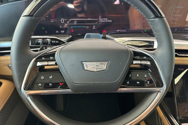 New 2025 Cadillac Escalade IQ Sport 2 w/ LPO, ONYX Package image 25