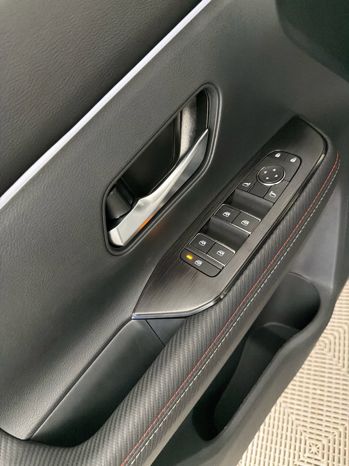 New 2026 Nissan Kicks SR image 24