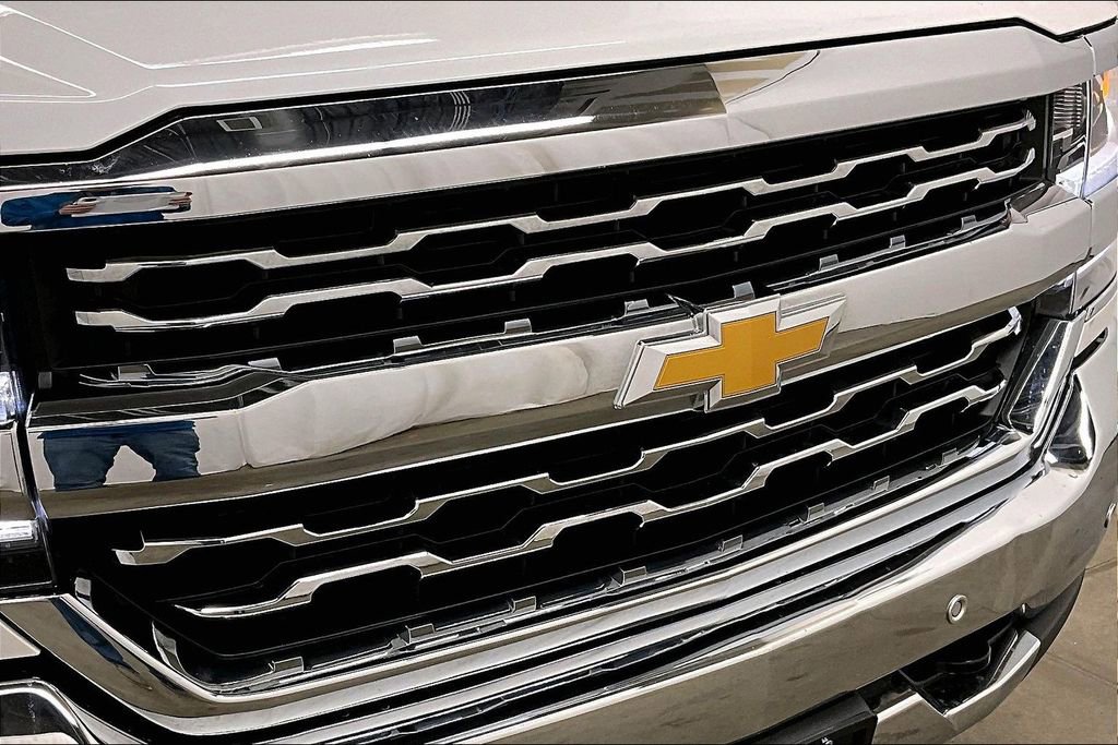 Used 2018 Chevrolet Silverado 1500 LTZ w/ Sport Package image 48