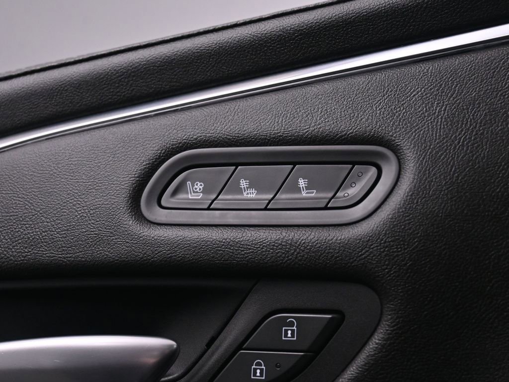 Used 2021 Cadillac Escalade Sport w/ LPO, Illumination Package image 39