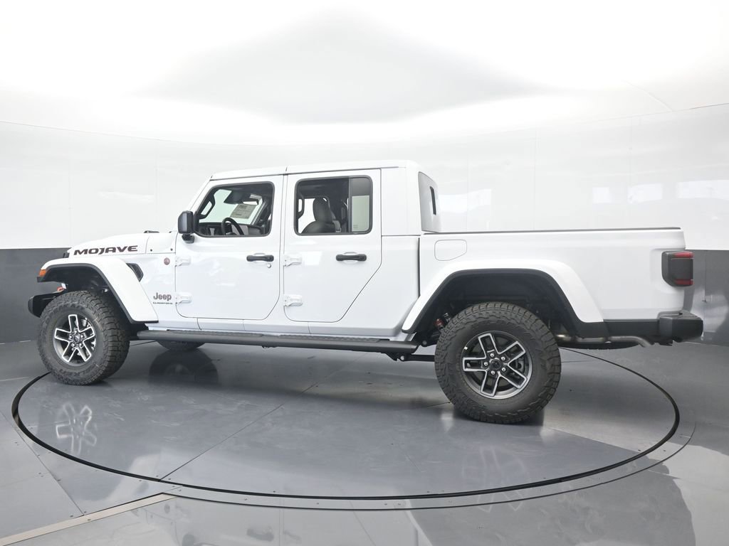 New 2026 Jeep Gladiator Mojave image 3