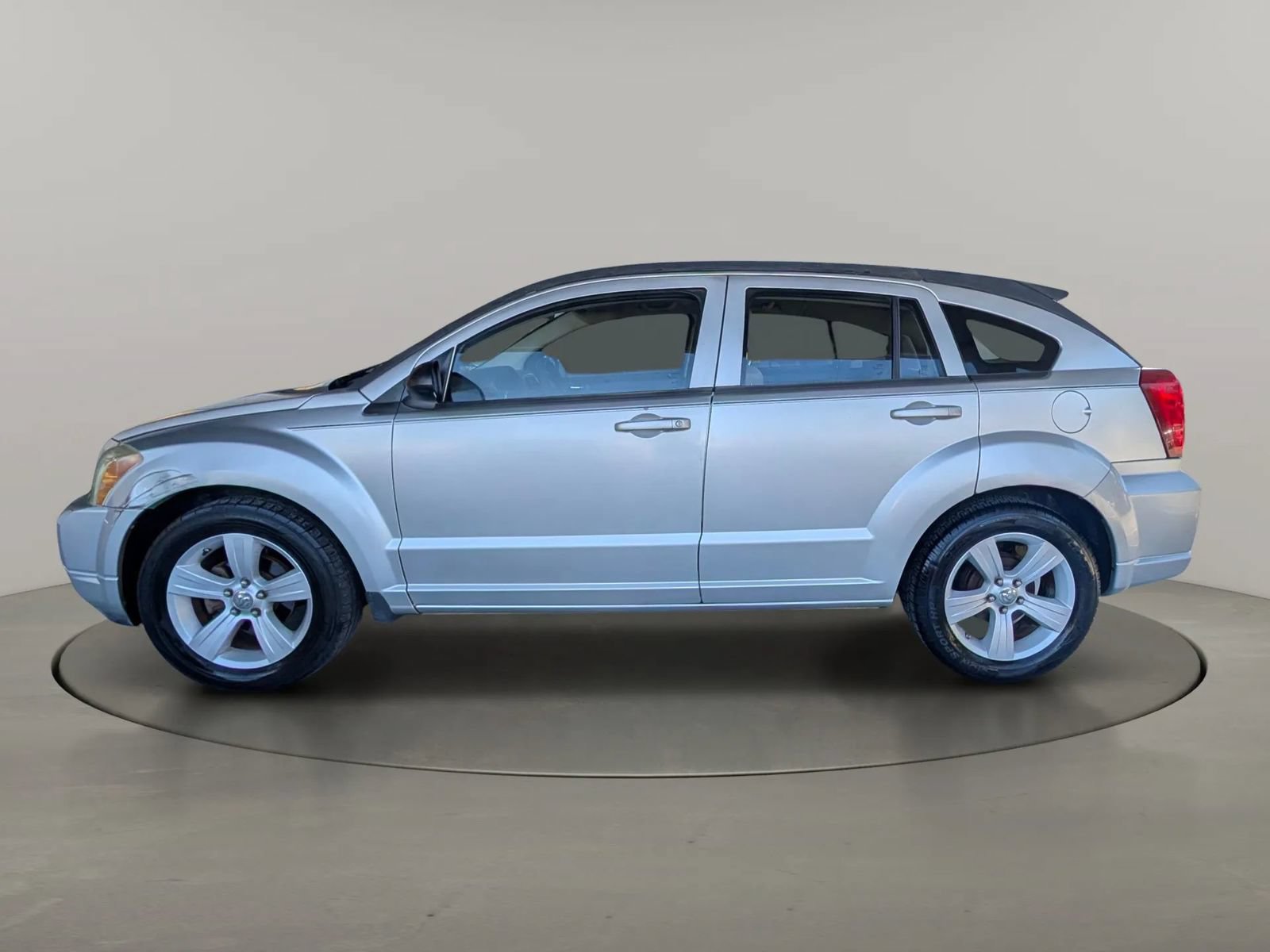 Used 2010 Dodge Caliber SXT FWD image 6