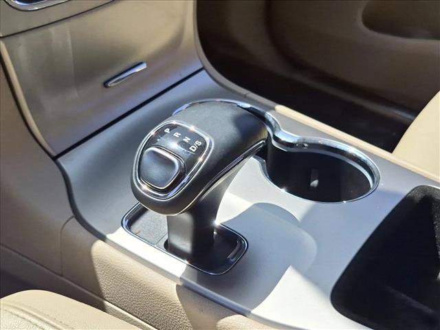 Used 2014 Jeep Grand Cherokee Limited RWD image 12