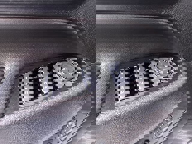 Used 2022 Chevrolet Equinox Premier image 24