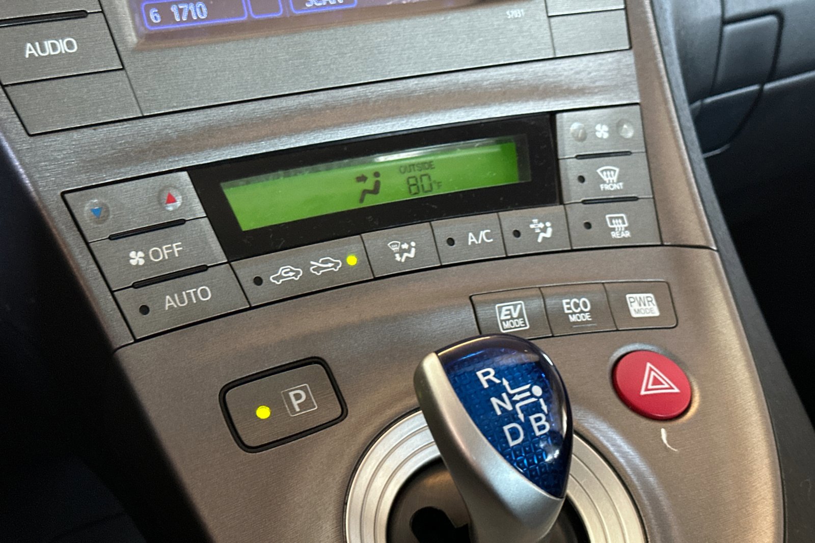 Used 2015 Toyota Prius Two FWD image 20