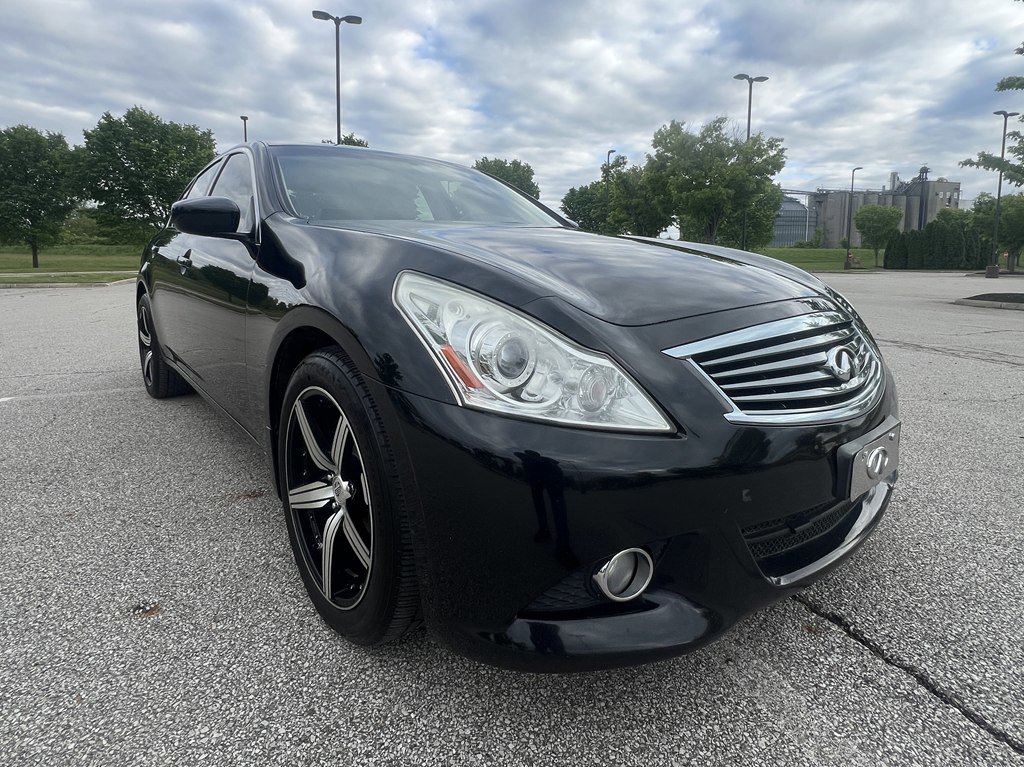 Used 2011 INFINITI G37 x Sedan w/ Premium Pkg AWD/4WD image 7