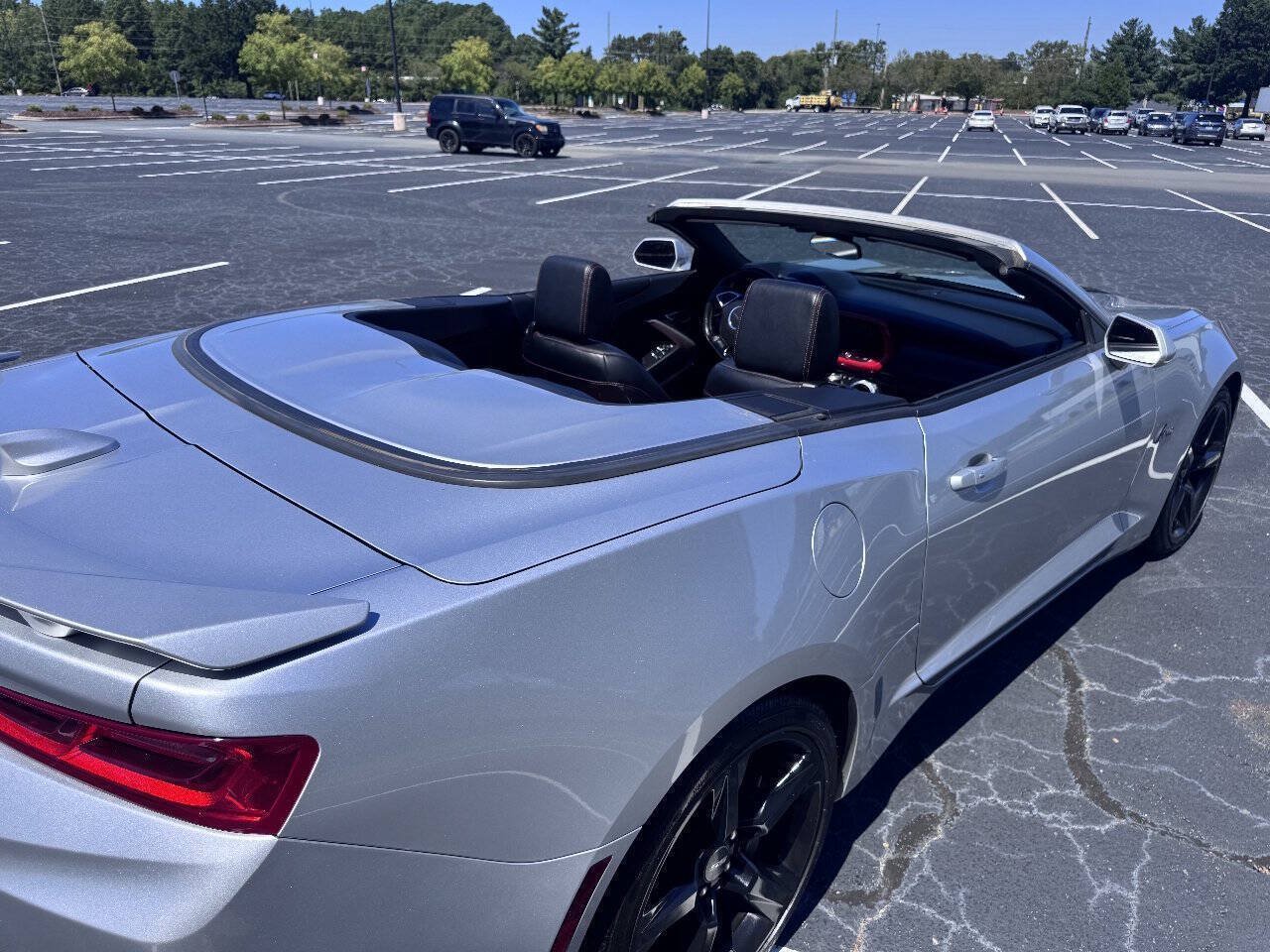 Used 2017 Chevrolet Camaro SS RWD image 24