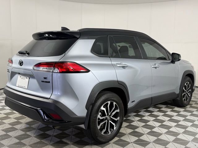 Used 2024 Toyota Corolla Cross SE w/ Moonroof Package image 3