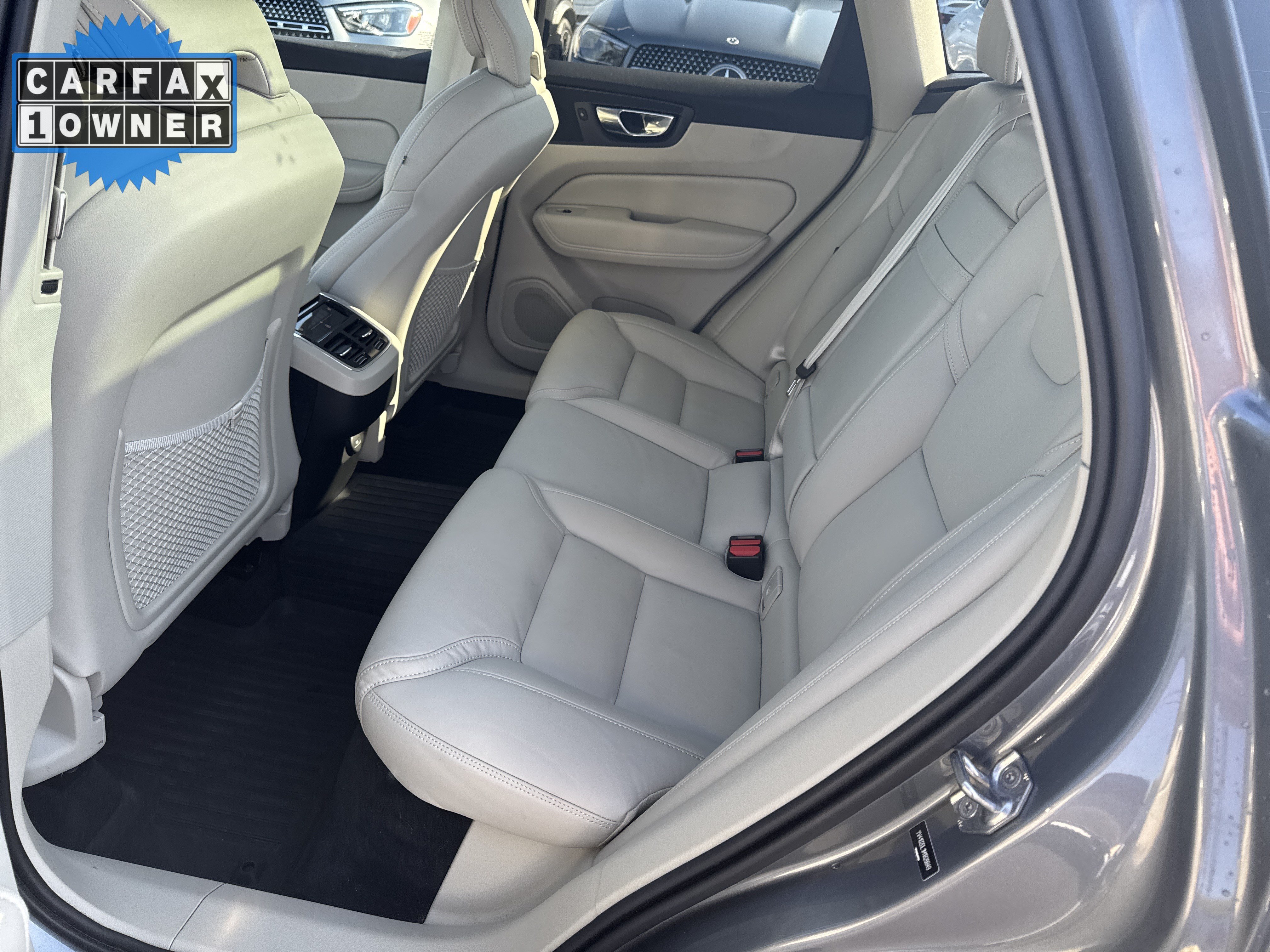 Used 2021 Volvo XC60 T5 Inscription w/ Protection Package Premier FWD image 32