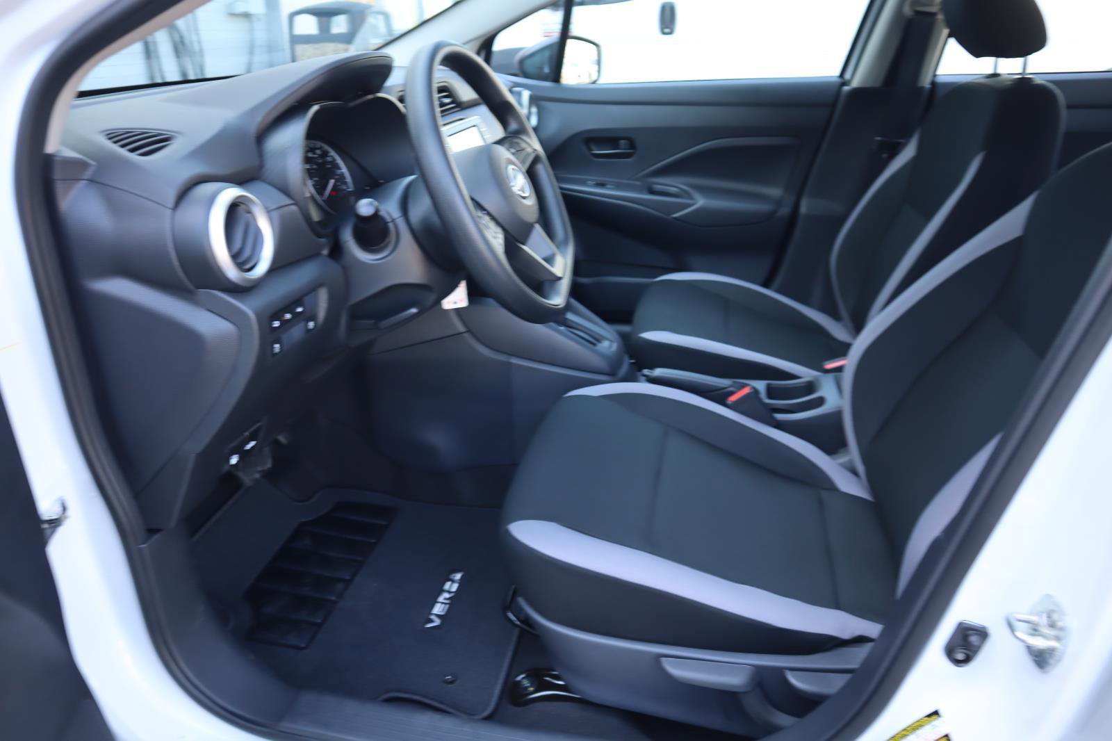 Used 2025 Nissan Versa S w/ Trunk Package image 19