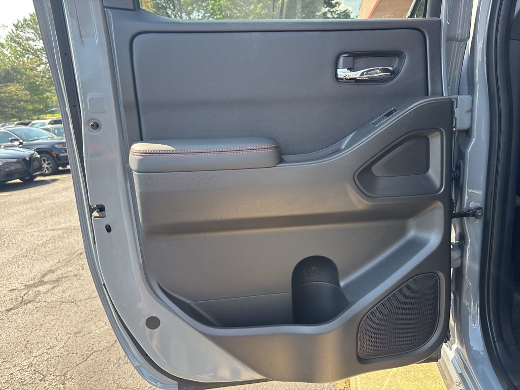 Used 2023 Nissan Frontier PRO-4X w/ Technology Package image 53