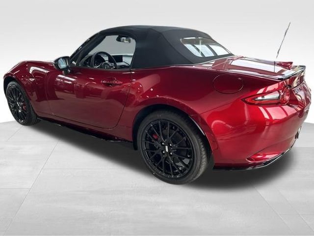 New 2026 MAZDA MX-5 Miata Club w/ Interior Package RWD image 3