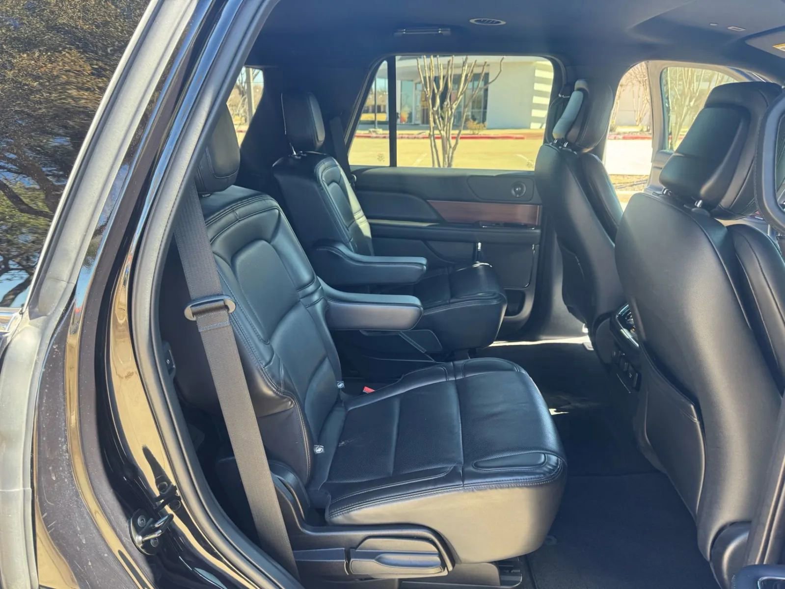 Used 2020 Lincoln Navigator 2WD image 19