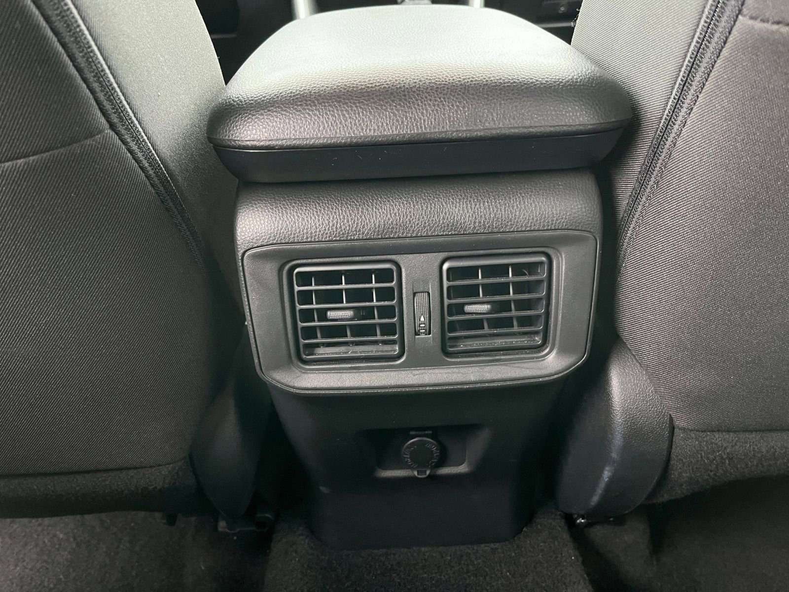 Used 2025 Toyota RAV4 LE image 23