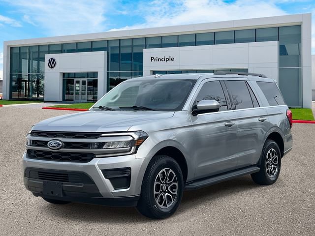 Used 2023 Ford Expedition XLT image 1