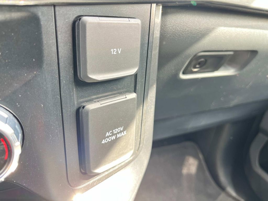 Used 2022 Ford F150 XLT w/ Equipment Group 302A High image 38