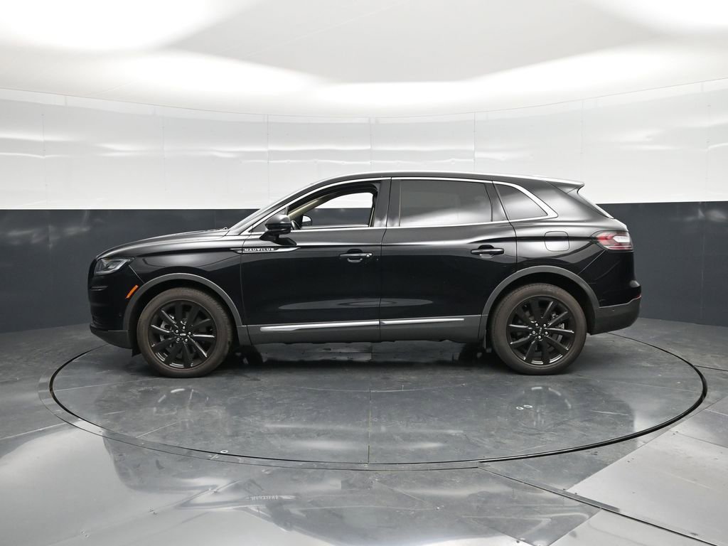 Used 2023 Lincoln Nautilus Reserve w/ Equipment Group 201A image 9