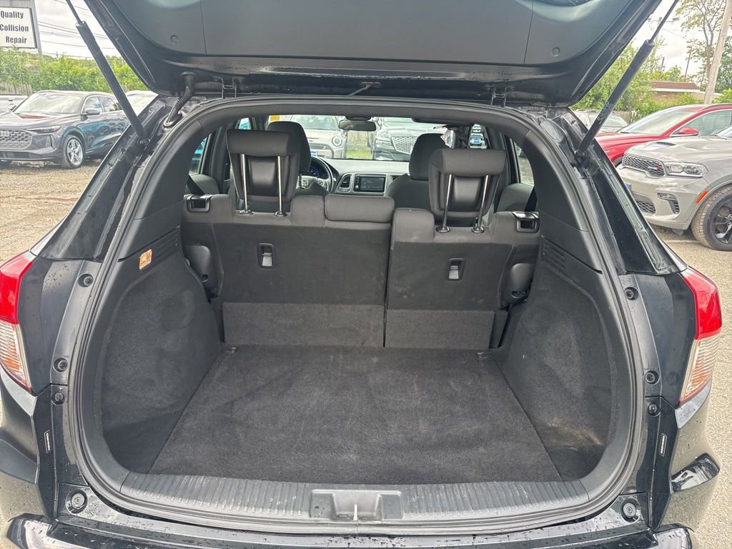 Used 2019 Honda HR-V Sport image 12