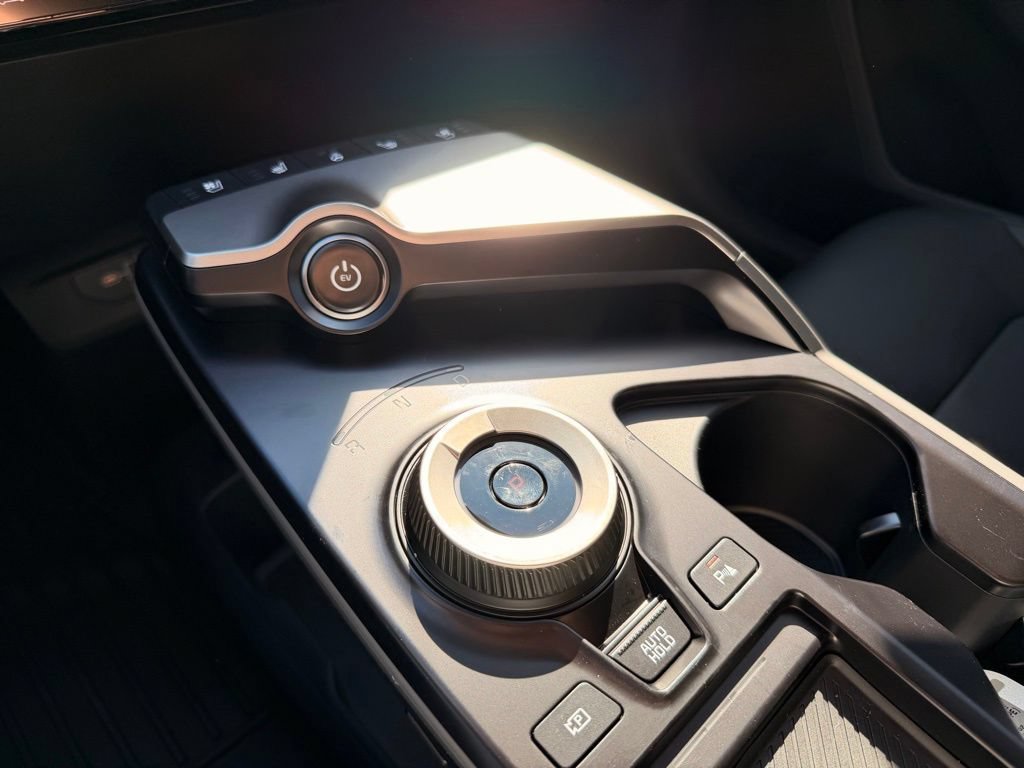 New 2025 Kia EV6 Wind AWD/4WD image 21